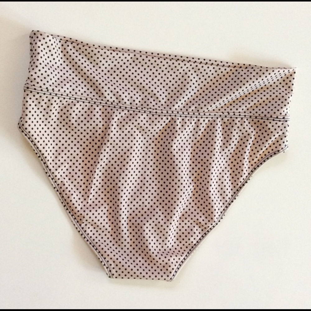 New Woman’s swimwear bottom - Picture 4 of 4